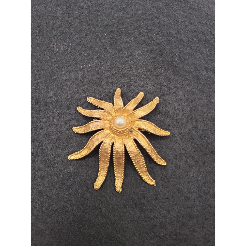 Marcel Boucher Signed Gold Tone Sunburst Flower With Pearl Brooch Pin